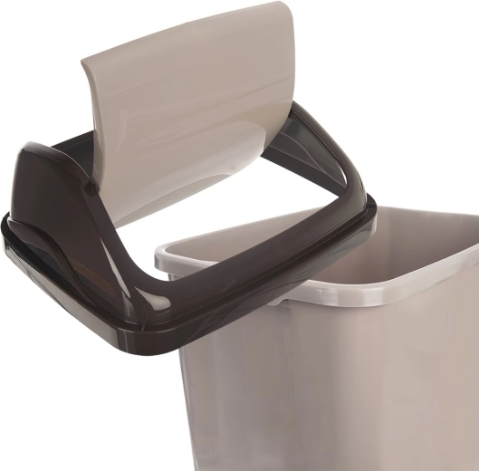 Forme compacte pour cuisine, salle de bains et bureau