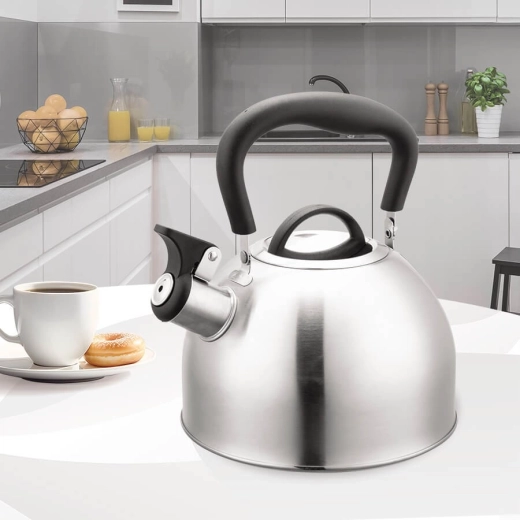 Ergonomic, heat-resistant handle