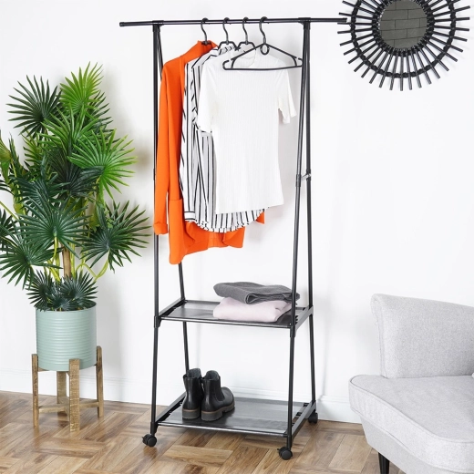 Két praktikus alsó polc