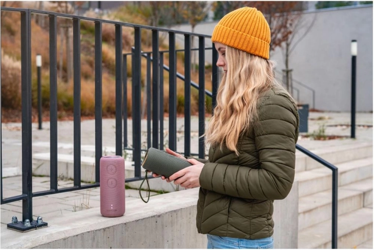 IPX7 protection for worry-free listening