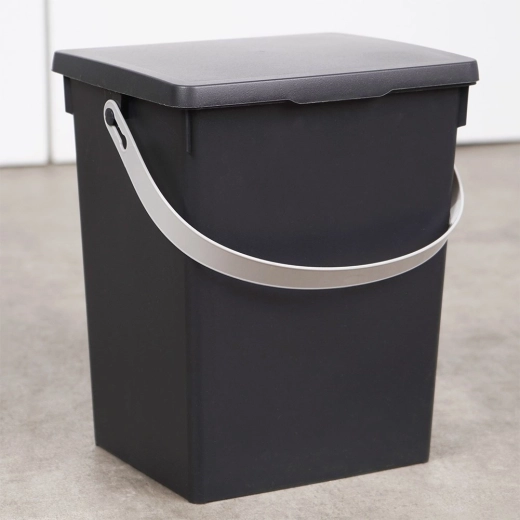 Kényelmes hordozás a masszív fülnek köszönhetően