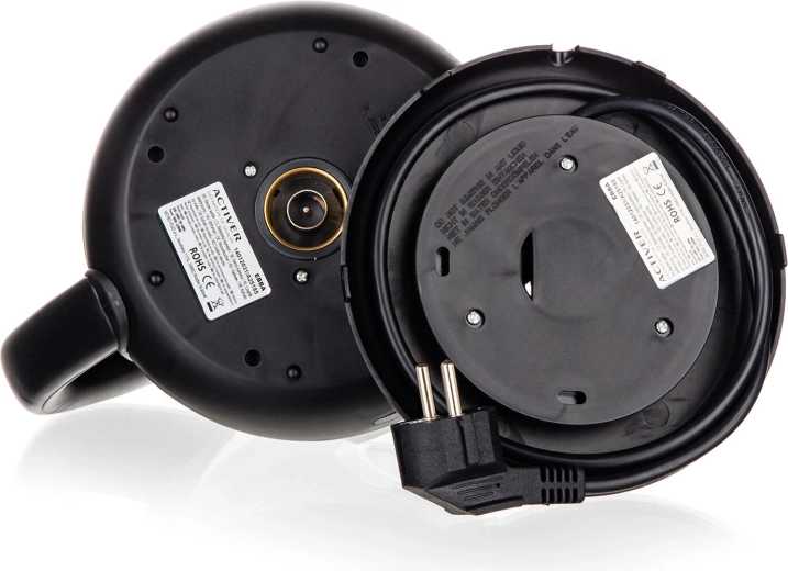 360° swivel base and concealed heating element