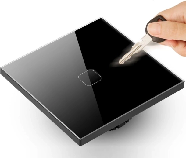 Tempered glass resistant to scratches