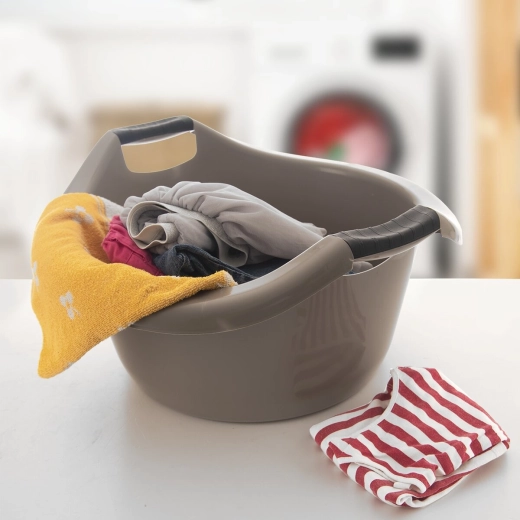 Récipient polyvalent pour la maison, la résidence secondaire et l’atelier