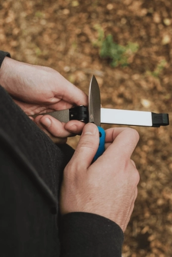 Integrated 20° and 25° angle guides