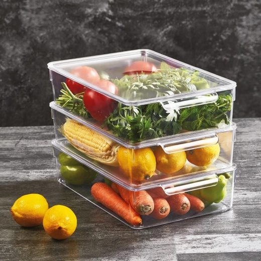 Coperchio rimovibile e possibilità di impilare