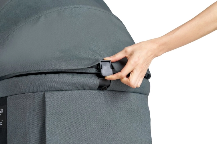 Breathable canopy and easy adjustment