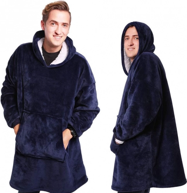 Warm Oversize Hoodie with Hood and Pocket