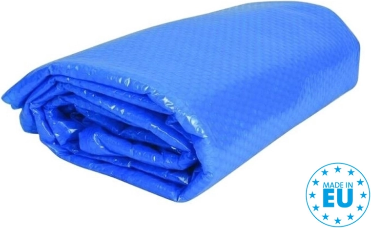 Blue solar pool cover for pool 4.57 × 9.14 m