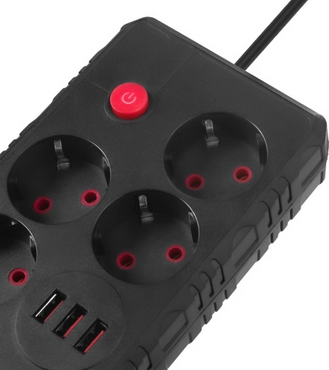 Integrated 3× USB for fast charging