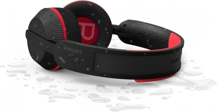 Powerfoyle solar charging – more light, more music