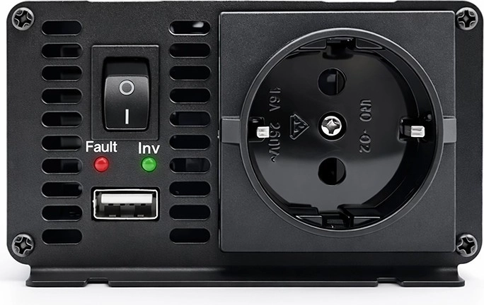 Collegamento comodo: presa Schuko e USB