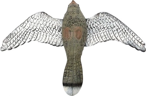 Realistische Imitation eines Greifvogels