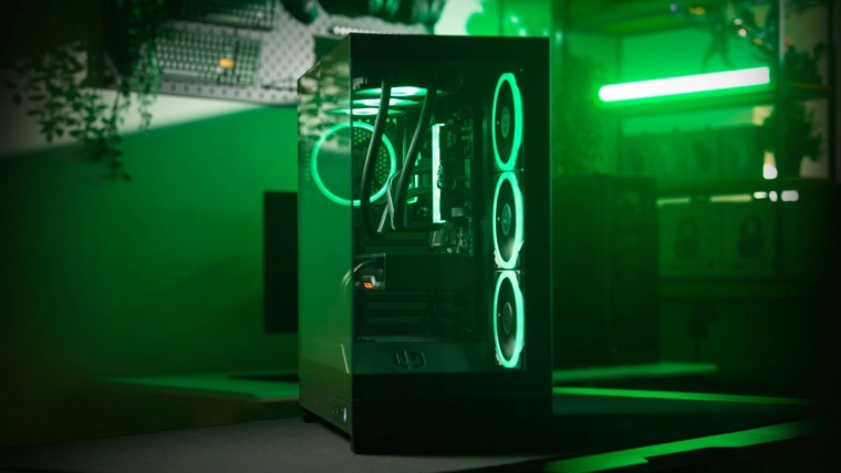 Vetratura panoramica per una build d’effetto