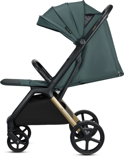 Extendable canopy with ventilation