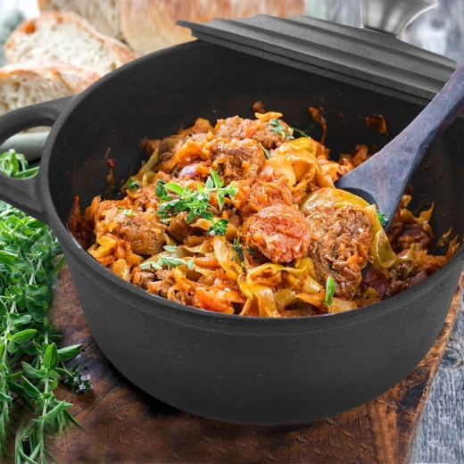 Capacité idéale de 2,7 l pour la cuisine quotidienne