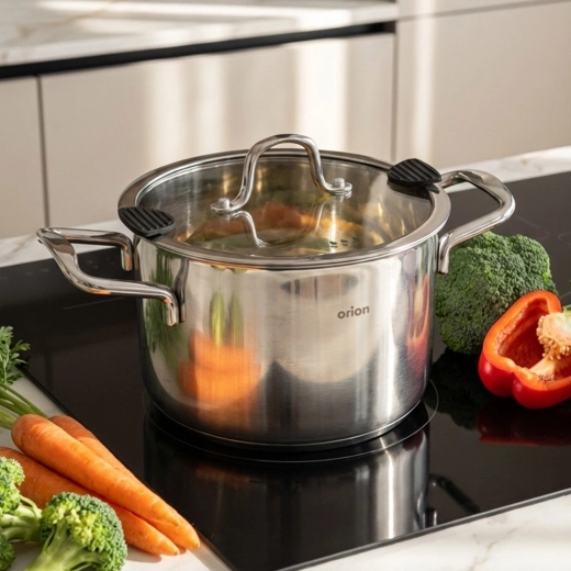 Even heat distribution thanks to the multi-layer base