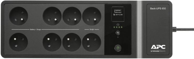 8 zásuvek pro celý váš set