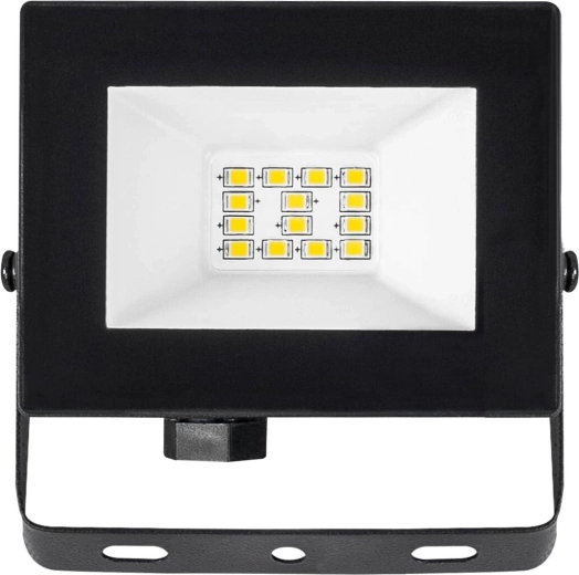 Helle und sparsame Beleuchtung 800 lm