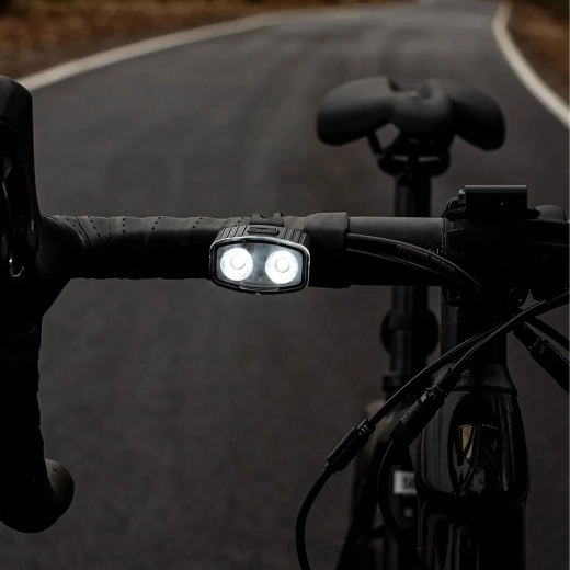 Powerful dual-LED front light for confident visibility