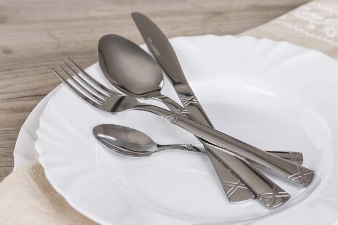 Vyvážený tvar a pohodlný úchop