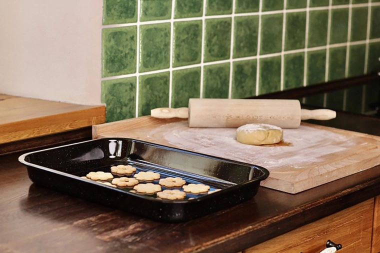 Enakomerna peka in enostavno vzdrževanje