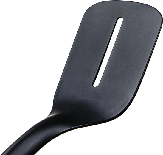 Liquid drainage thanks to the slot