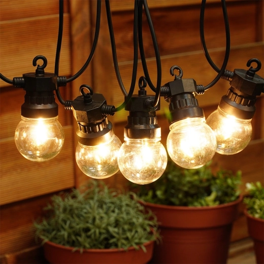 Warm sfeervol licht voor terrassen en tuinen