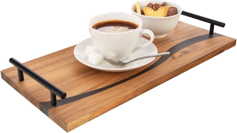 Comfortable carrying thanks to sturdy metal handles