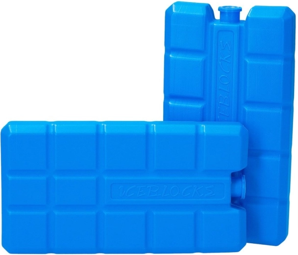 Dimensions compactes et universelles