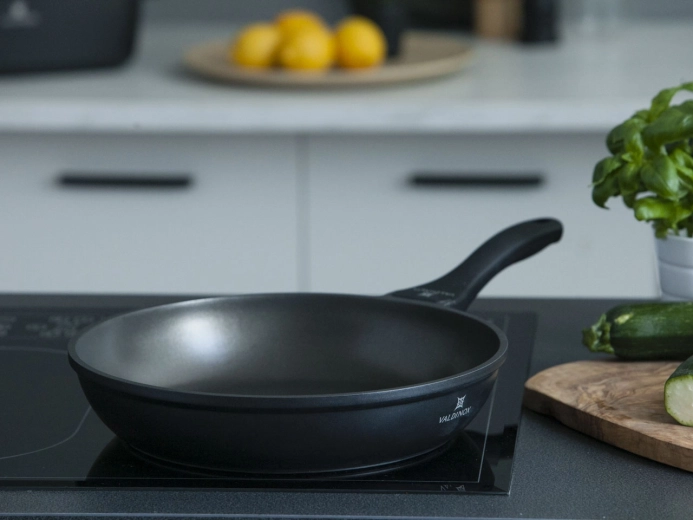 Convient à tous les types de cuisinières, y compris l’induction