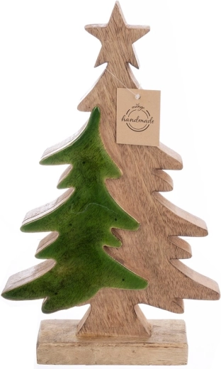 Étoile au sommet et caractère artisanal
