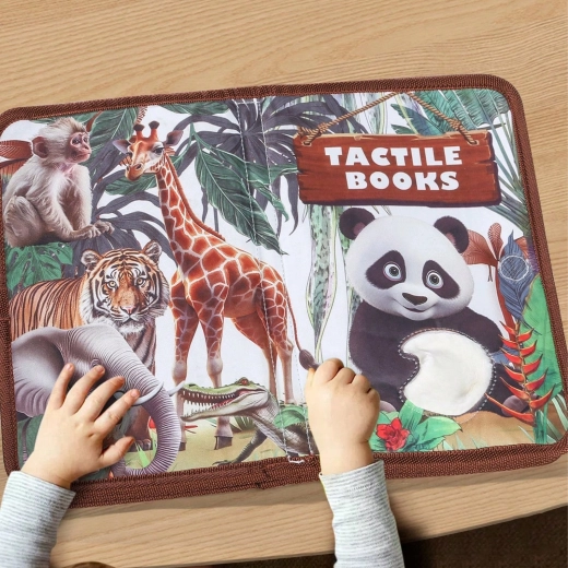 Spiel, das kleine Hände einbezieht