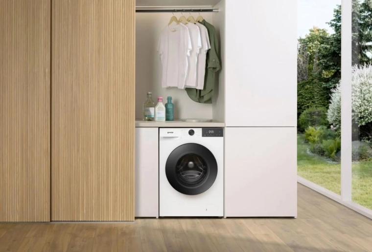 Platzsparende Einbauinstallation