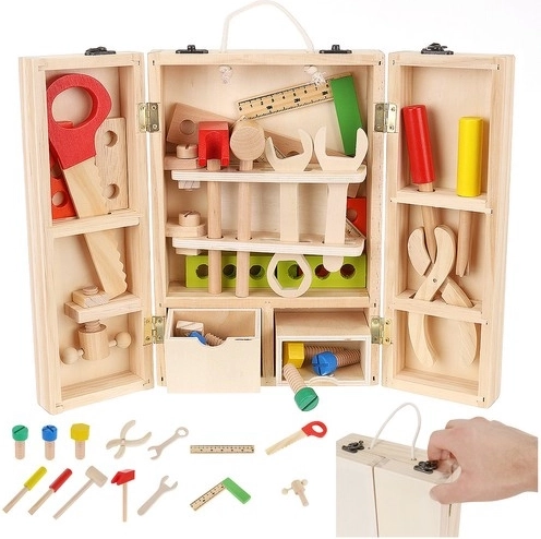 Set di attrezzi in legno con valigetta