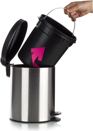 Removable inner liner for easy emptying