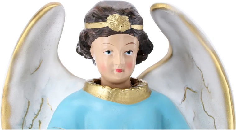 Détails faits main et accents dorés