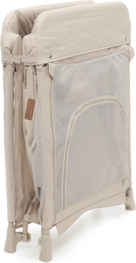 Folded or unfolded in seconds