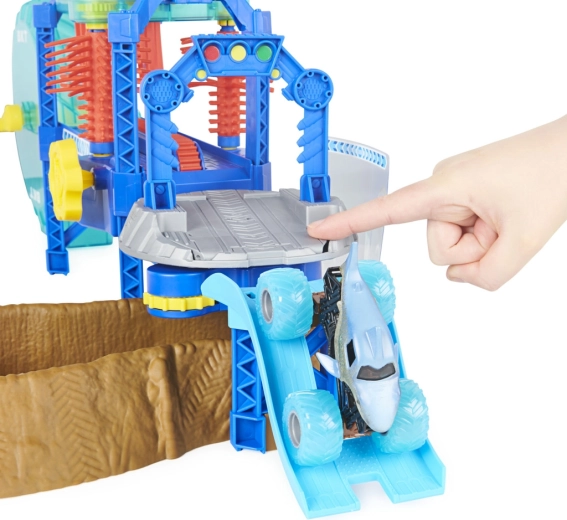 Due uscite: Dirt Donut o scivolo