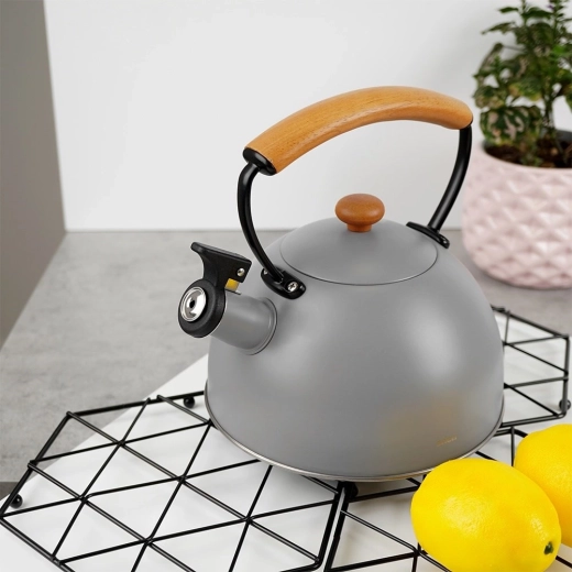 Ergonomic wooden handle for a secure grip