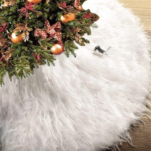 Protection du sol sous le sapin