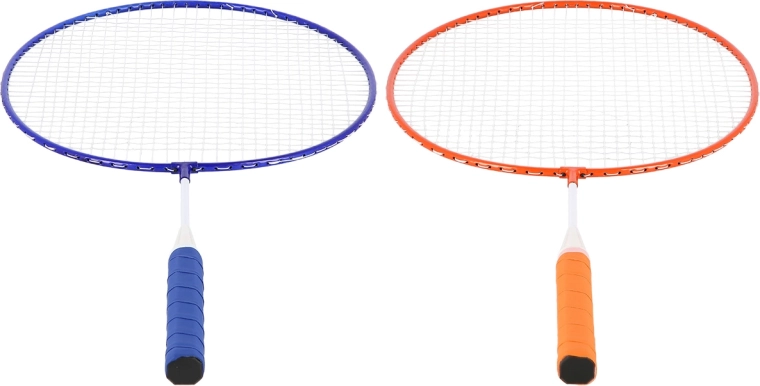 Easy handling thanks to shorter rackets