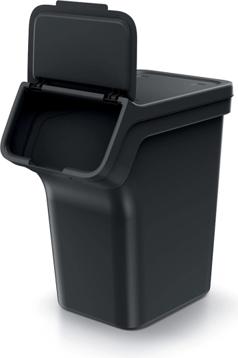 Comodo coperchio frontale e accesso dall’alto