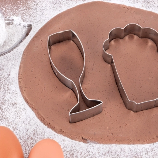 Clean cut and easy dough handling