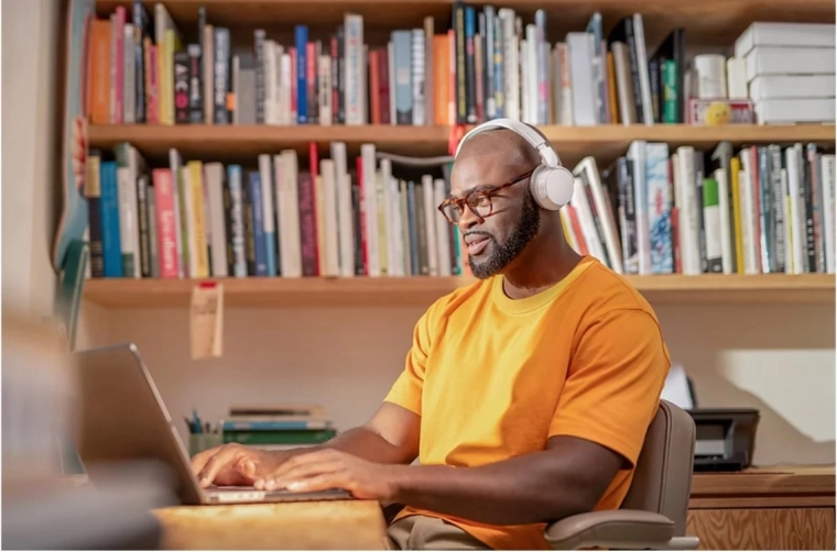 Fino a 25 ore di ascolto, USB-C e Bluetooth stabile