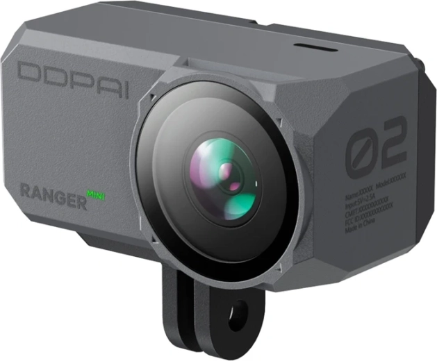 F1.55 aperture and vibration stabilization