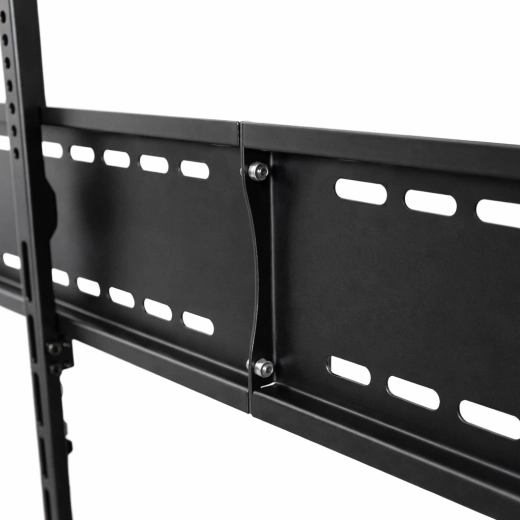 Wide VESA compatibility up to 1200 × 900