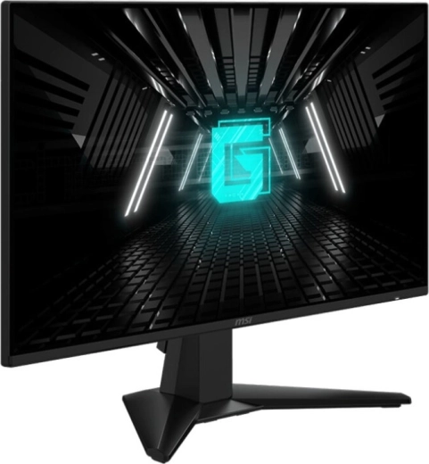 23,8" Full HD – dimensione ideale per la scrivania