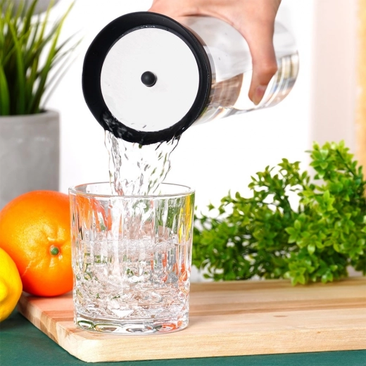 Pohodlné nalievanie bez zloženia viečka