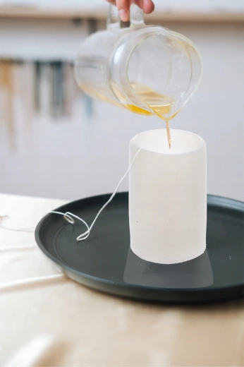 Coulage et démoulage faciles des bougies